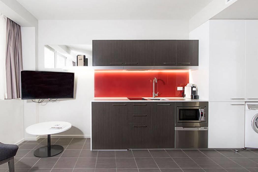 Aparthotel Abode Woden à Canberra Extérieur photo