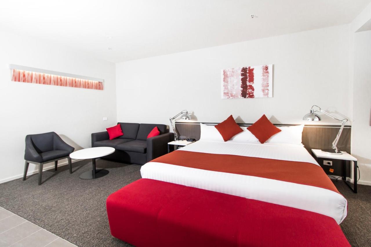 Aparthotel Abode Woden à Canberra Extérieur photo